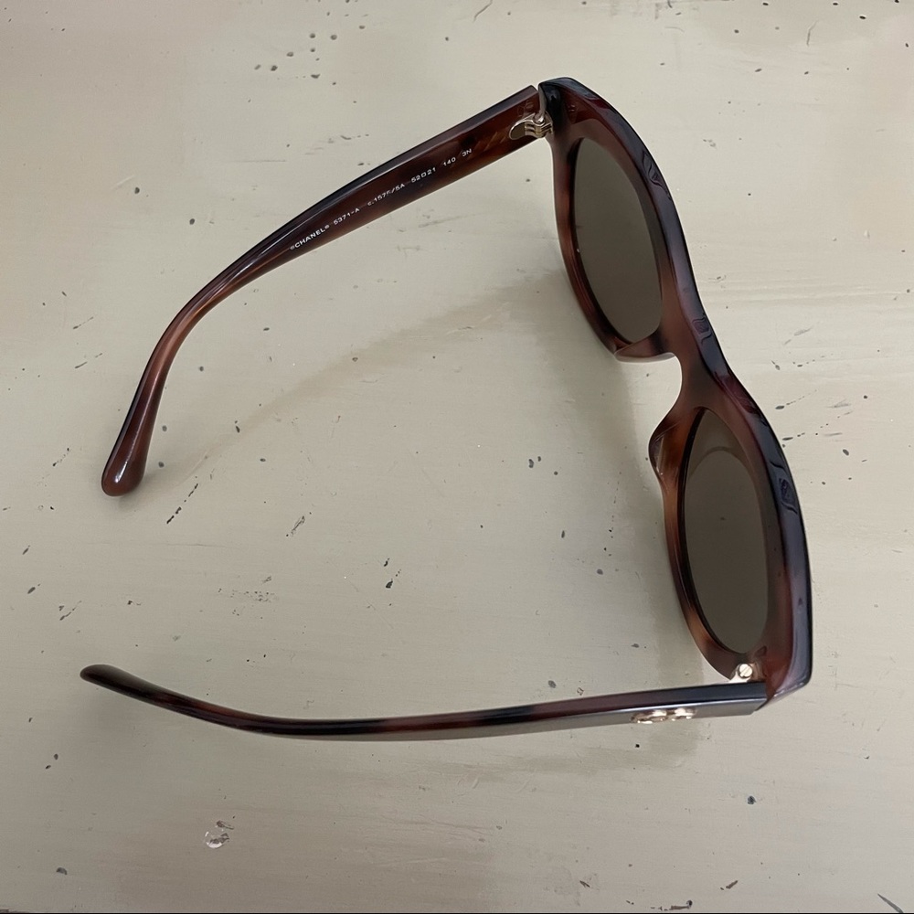 🤎🤎🤎CHANEL Brown Tortoise Sunglasses!🧸🧸🧸 - Picture 3 of 5